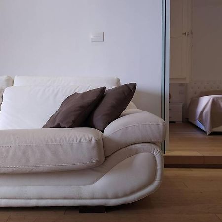 Casa Bianca - Luxury With Balcony In The City Centre Taormina Esterno foto