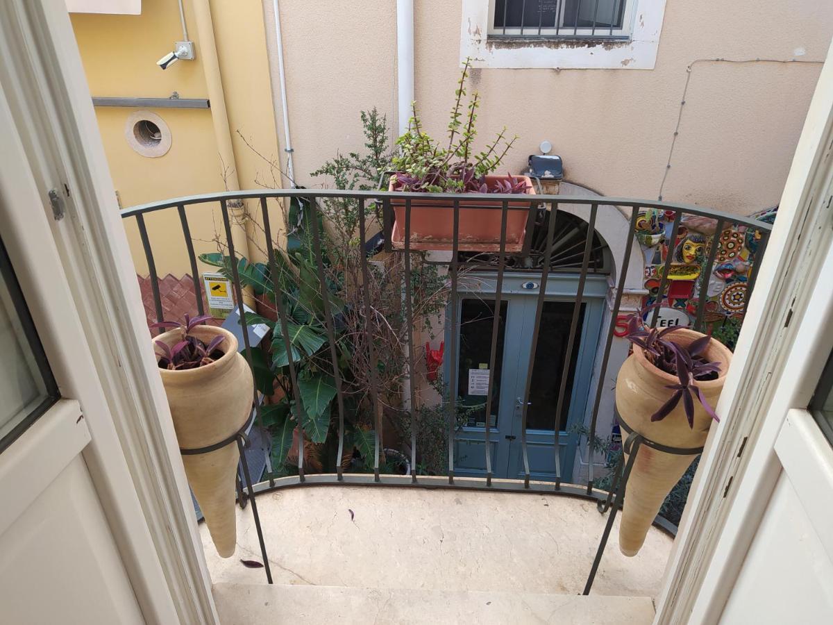 Casa Bianca - Luxury With Balcony In The City Centre Taormina Esterno foto
